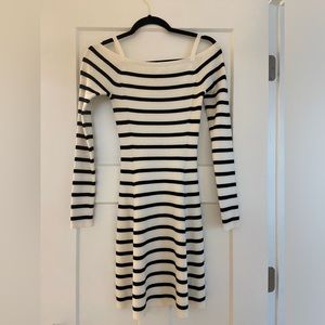 Paris vibes! Striped knit dress